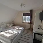 Haus Kehr-wieder Mit Wallbox Fuer E-pkw Nyaraló *