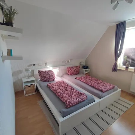 Haus Kehr-wieder Mit Wallbox Fuer E-pkw Nyaraló *