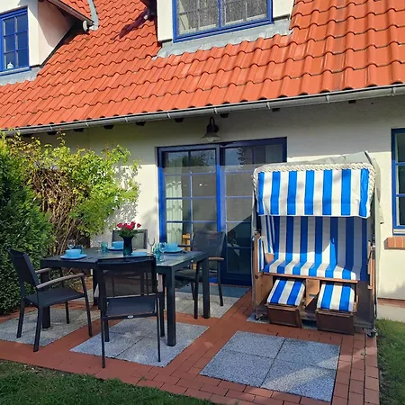Haus Kehr-wieder Mit Wallbox Fuer E-pkw Zingst