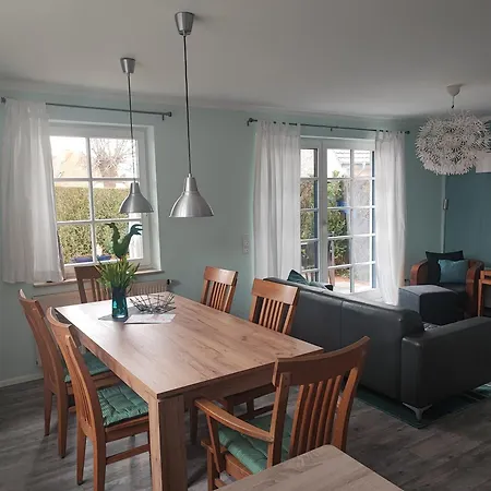 Nyaraló Haus Kehr-wieder Mit Wallbox Fuer E-pkw Zingst